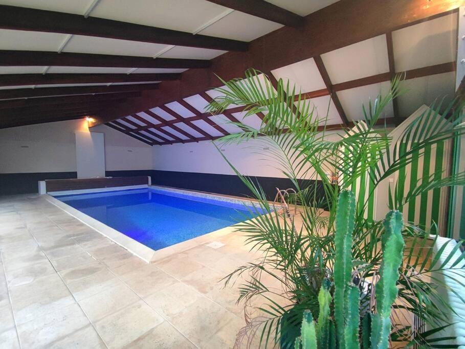 Gite Le 45 Tours Nueil-sous-les-Aubiers Exterior foto