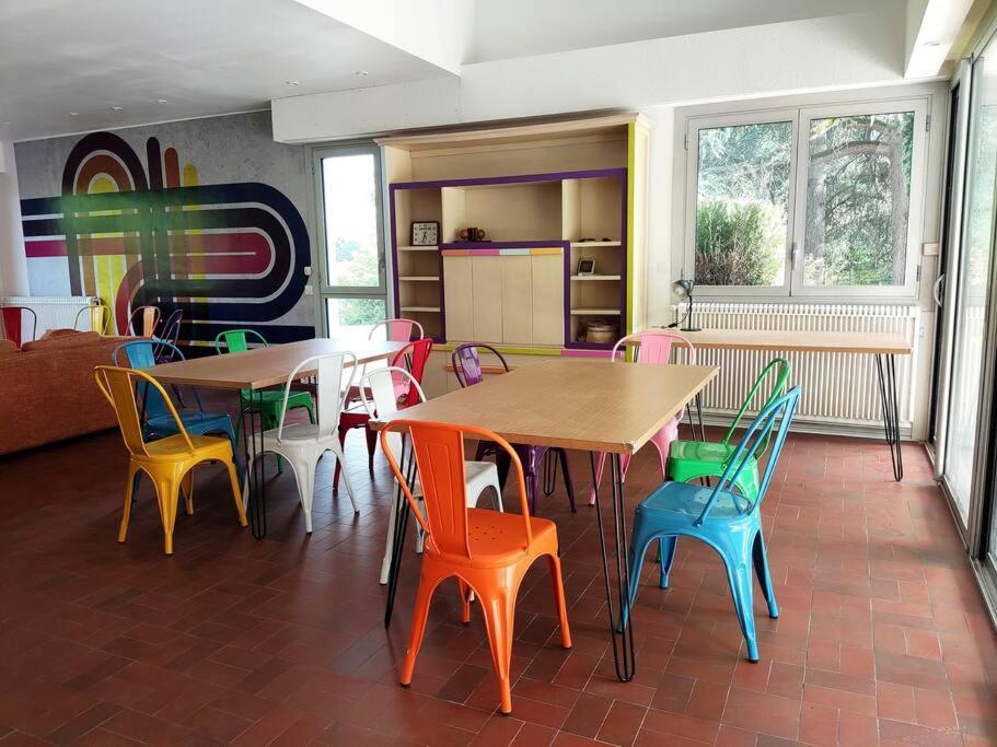 Gite Le 45 Tours Nueil-sous-les-Aubiers Exterior foto